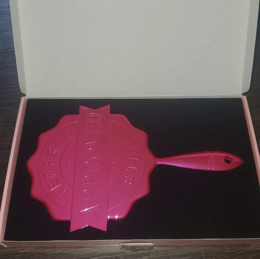 LE hot pink Valentines mirror